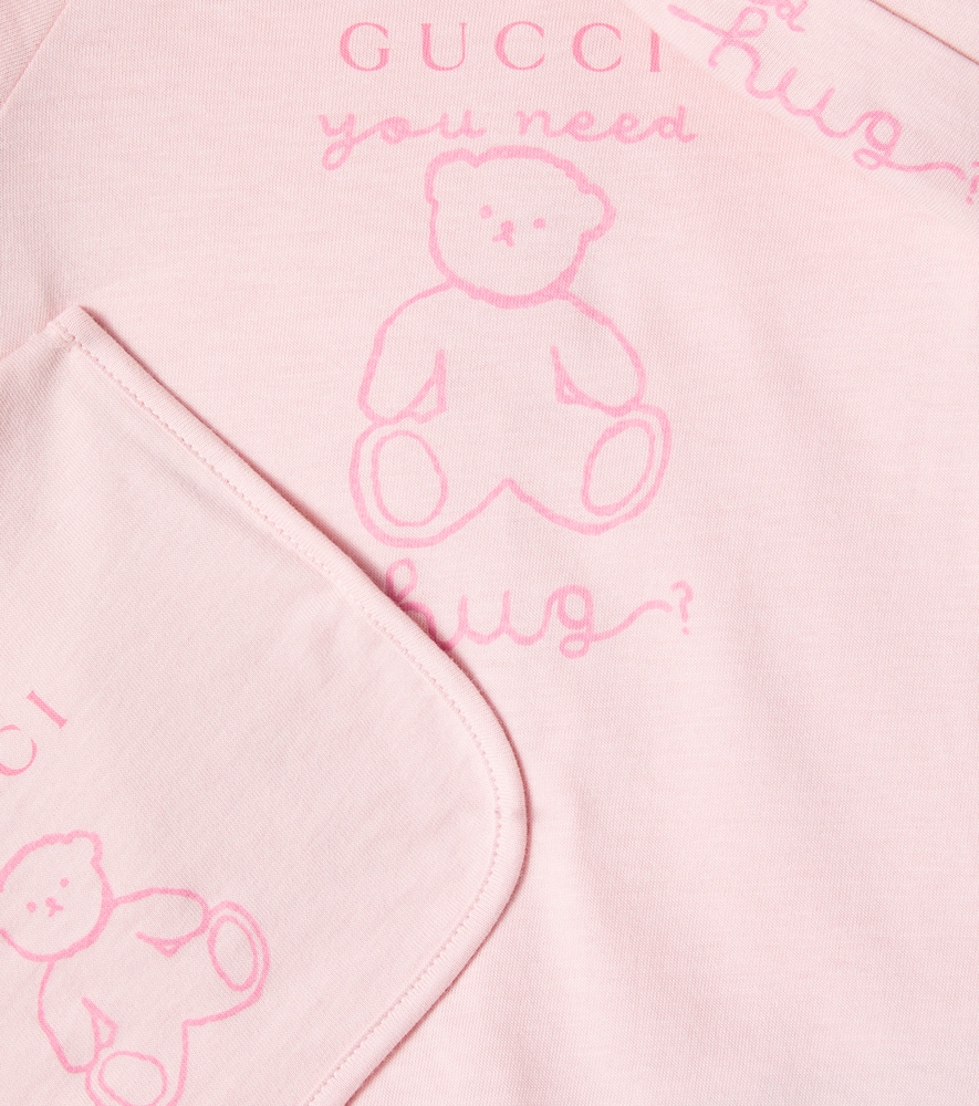 Gucci Baby Cotton Jersey Onesie, Bib, And Beanie Set In Pink