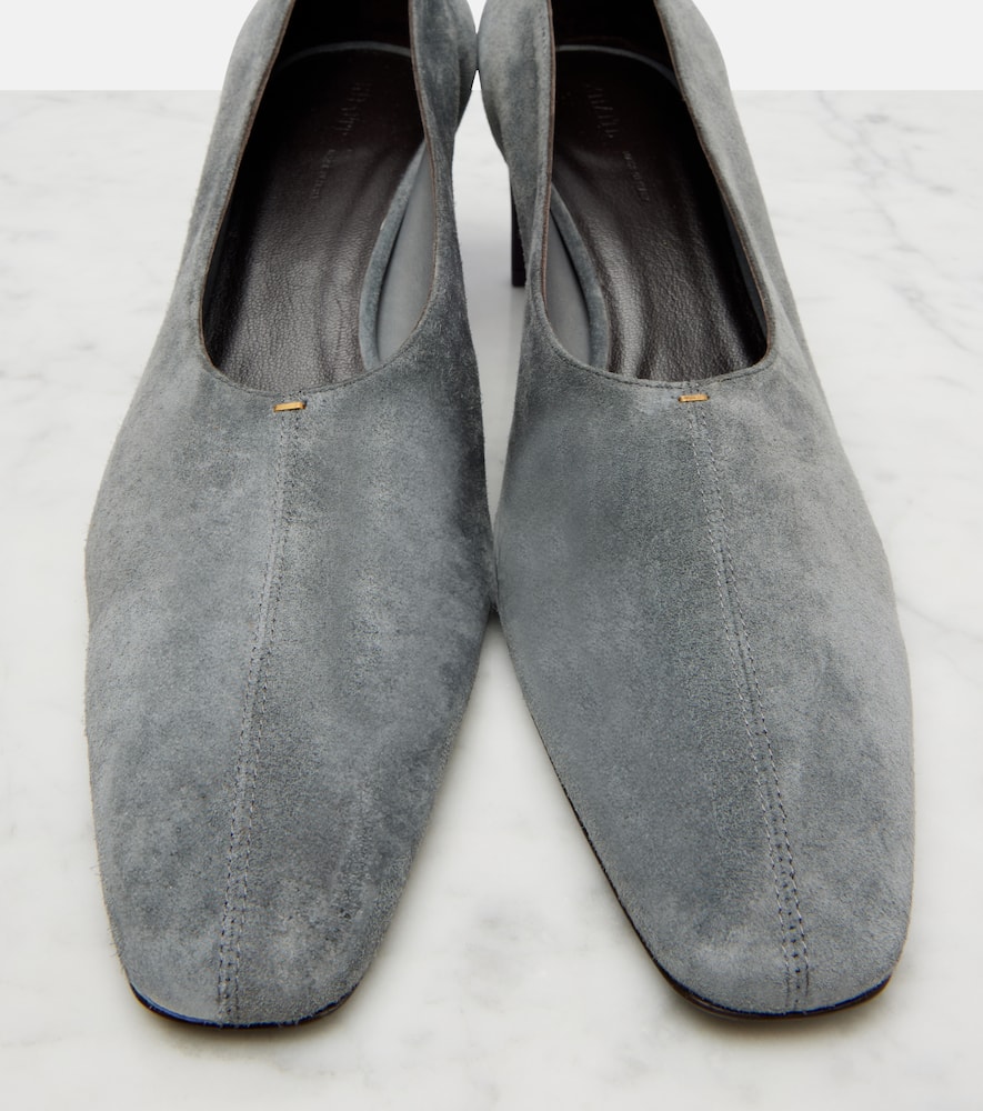 Khaite Cecilia 50 Suede Pumps In Gray