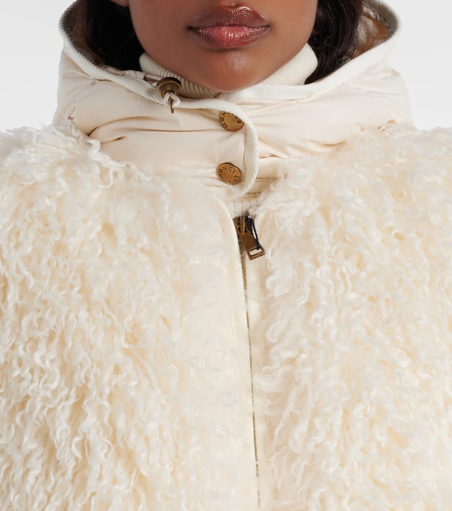 Moncler Vigiers Teddy Hooded Short Down Jacket In White
