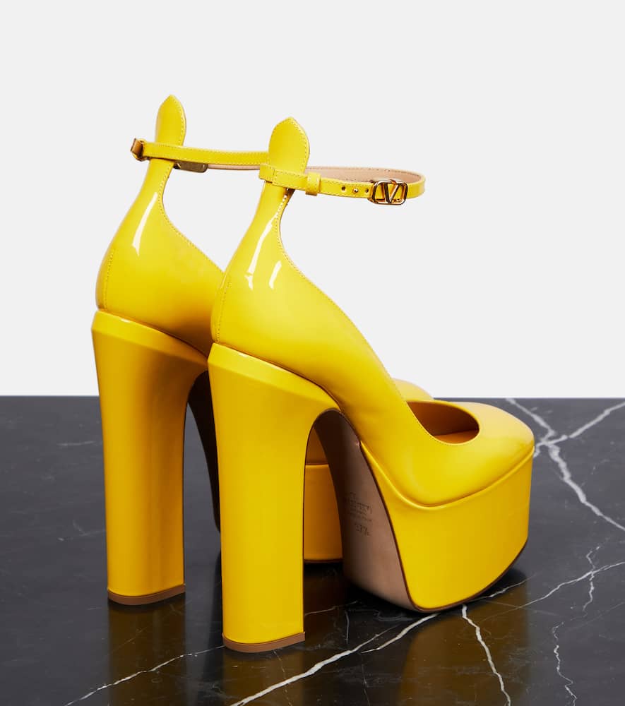 Valentino Tan-go 155 Patent Leather Platform Pumps In Yellow