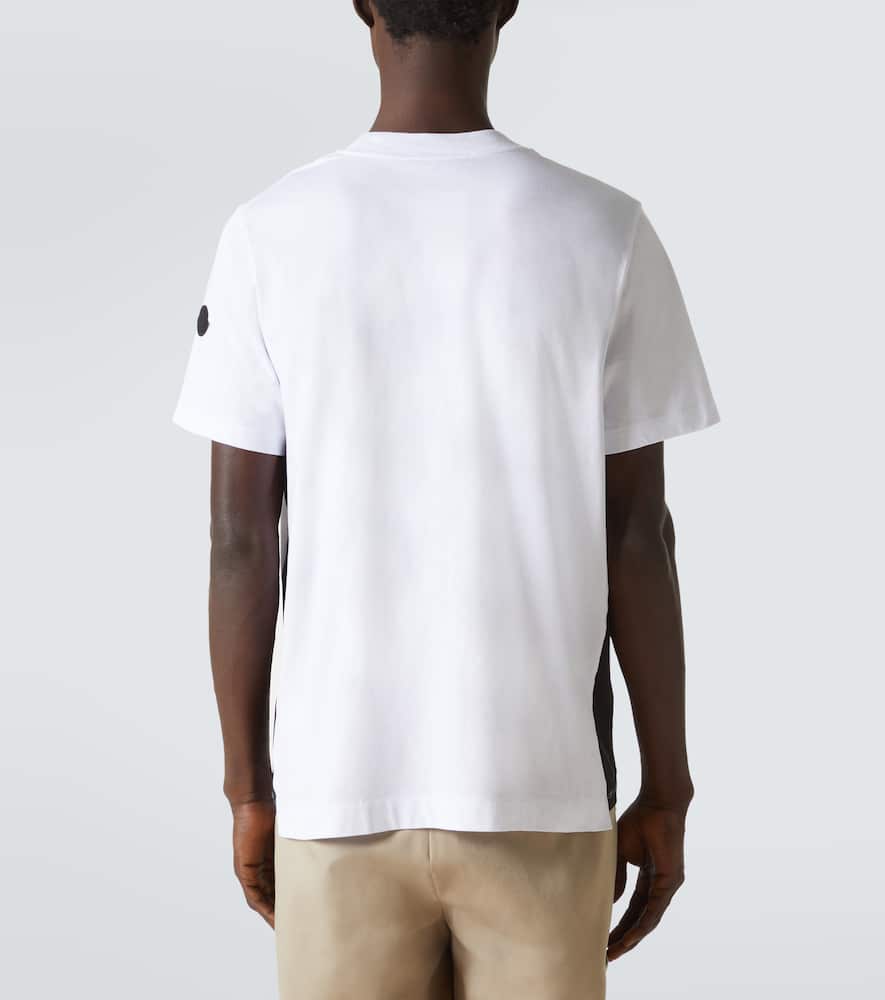 Moncler Logo Short-sleeved T-shirt In Brilliant White