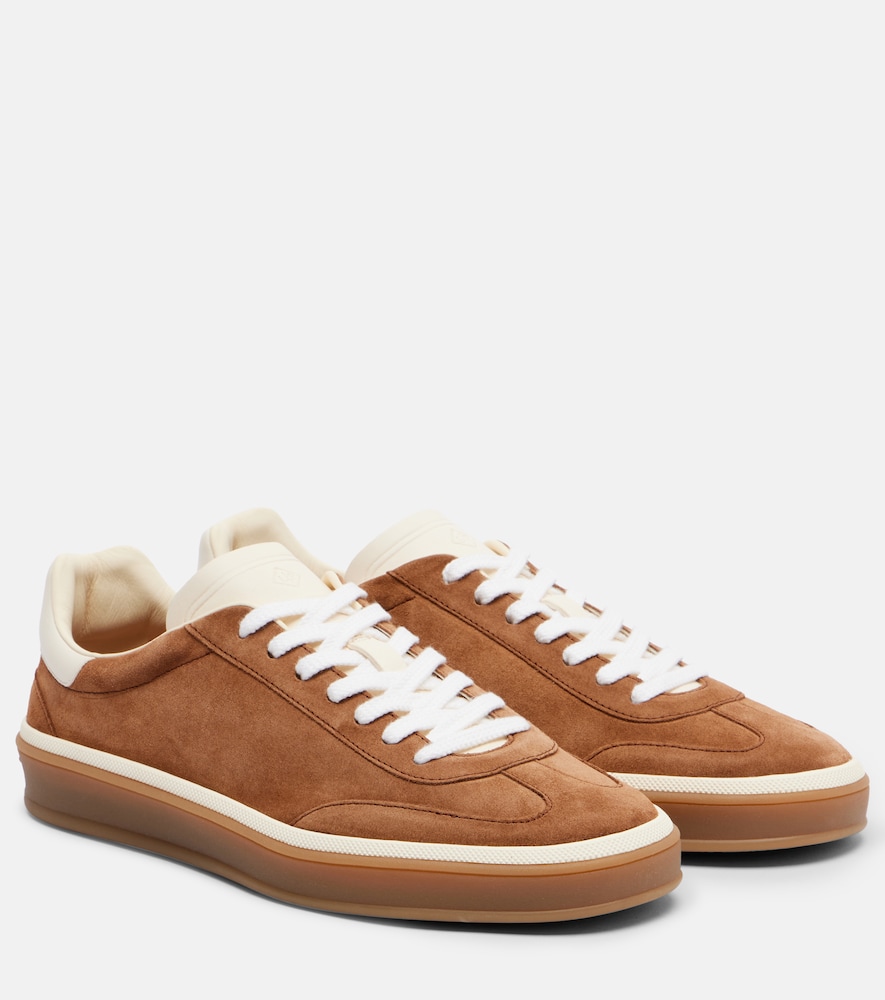 Loro Piana Baskets Tennis en daim 890 €