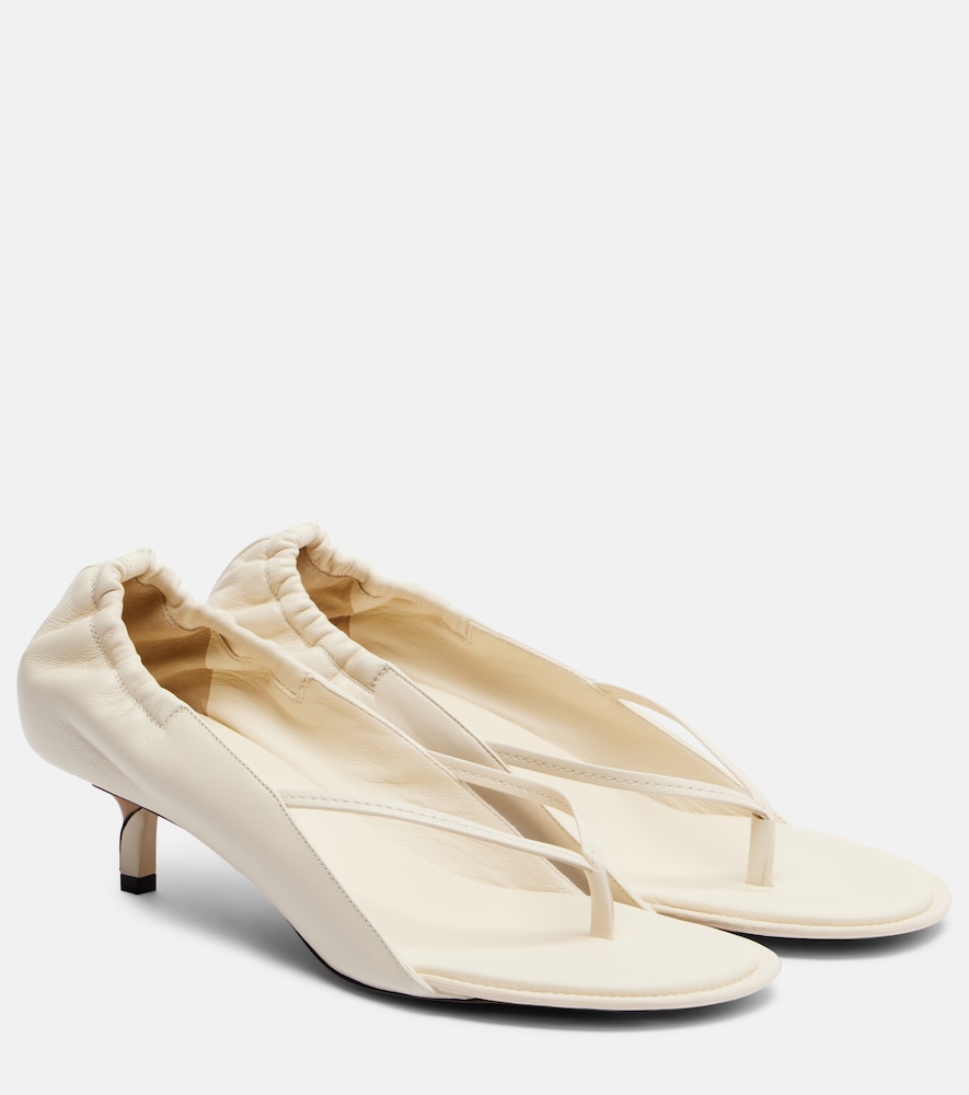 JACQUEMUS Jacquemus Leather thong sandals　Jacquemus レザー トング サンダル