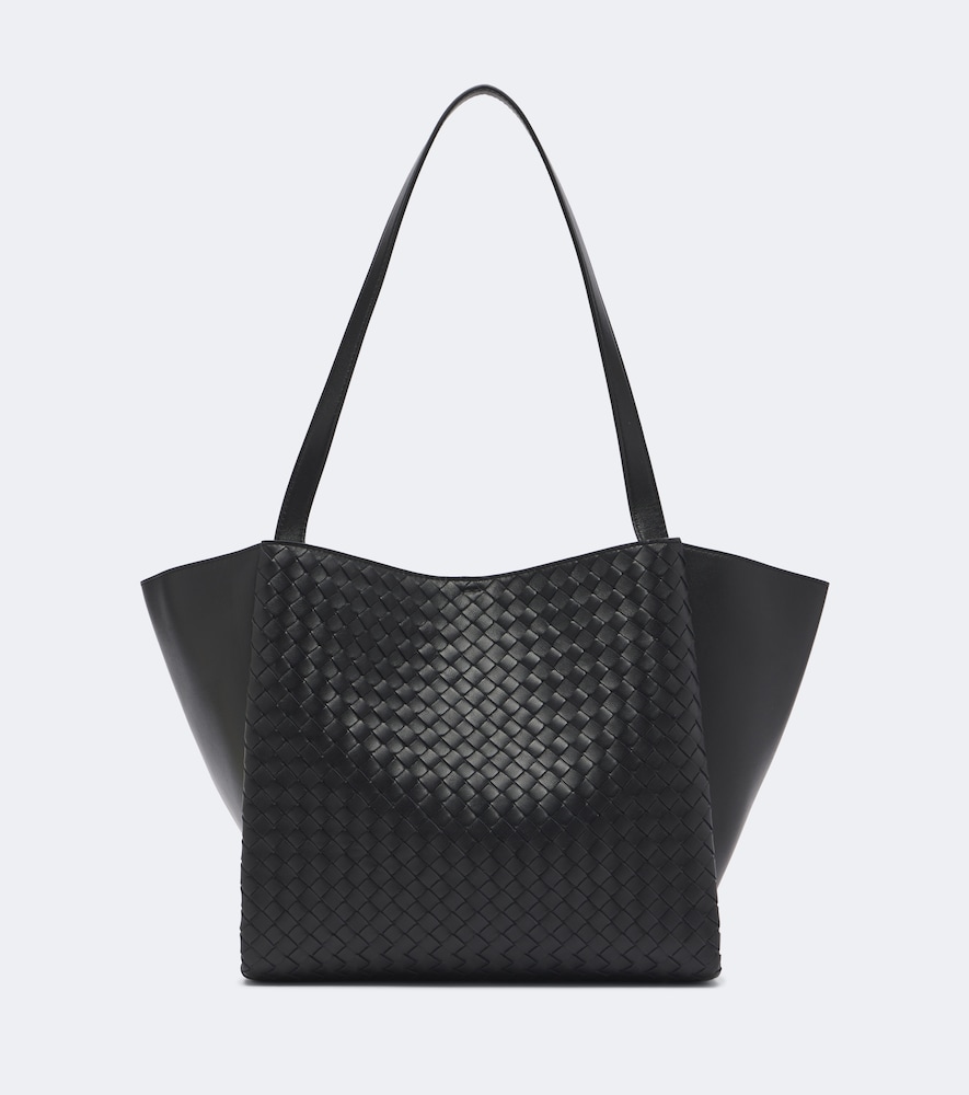 Bottega Veneta Corso Intrecciato Leather Tote Bag In Black