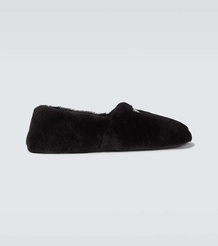 Shearling slippers
