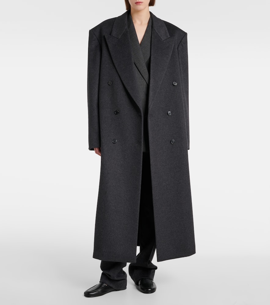 The Row Harisi Cashmere Coat In Grey