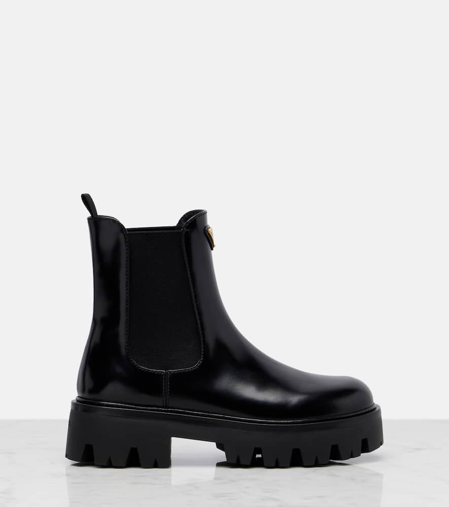 Prada 50 Leather Platform Chelsea Boots In Black