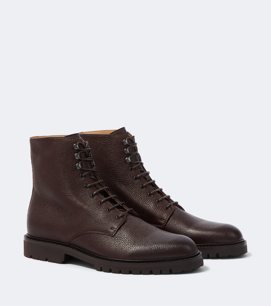 Schnürstiefel aus Leder