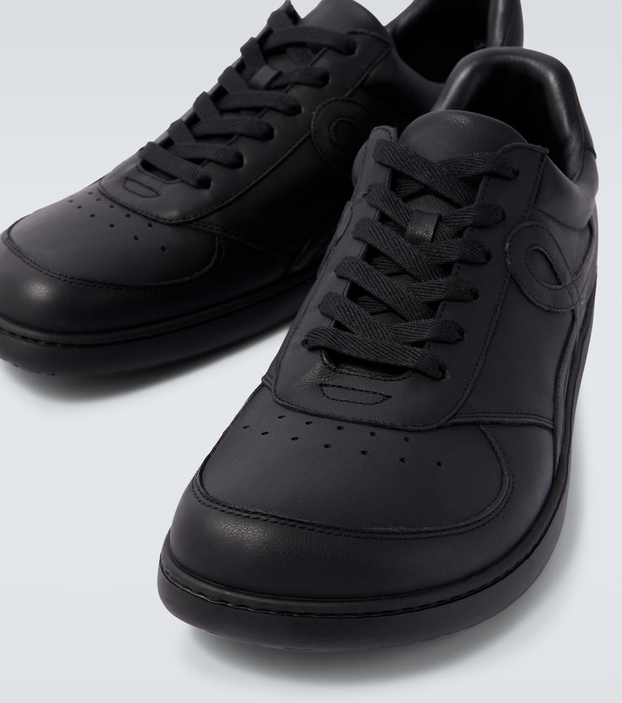 Loewe Jambo Logo-detail Leather Sneakers In Black
