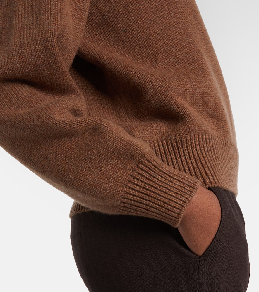  Loro Piana Loro Piana Classic Cashmere Sweater 