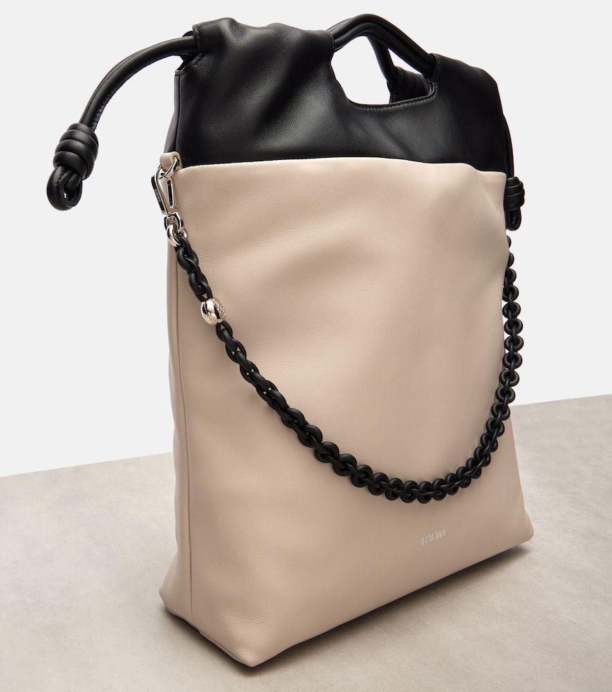 Loewe Flamenco Leather Clutch In Black