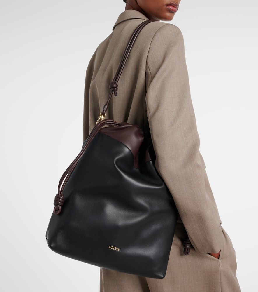 Loewe Flamenco Leather Clutch In Black