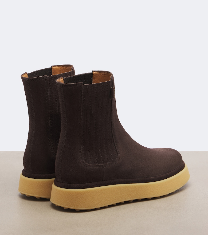 Gommino® Suede Platform Ankle Boots