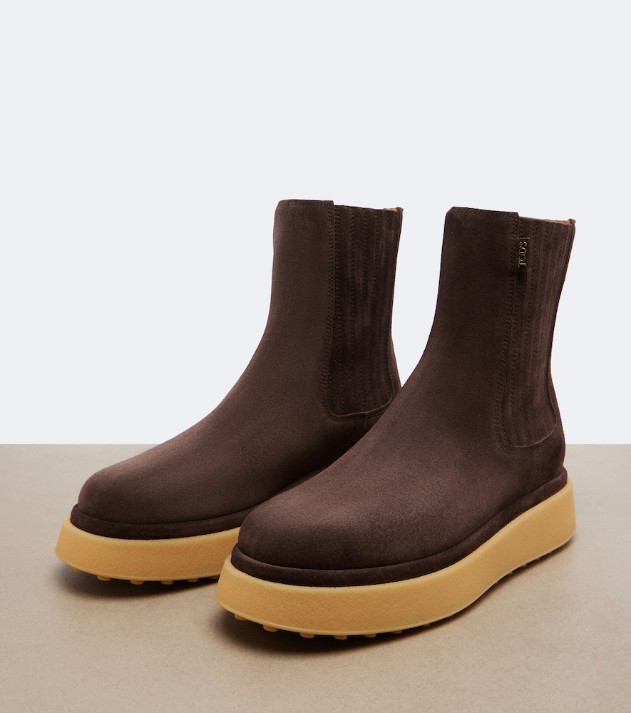 Gommino® Suede Platform Ankle Boots