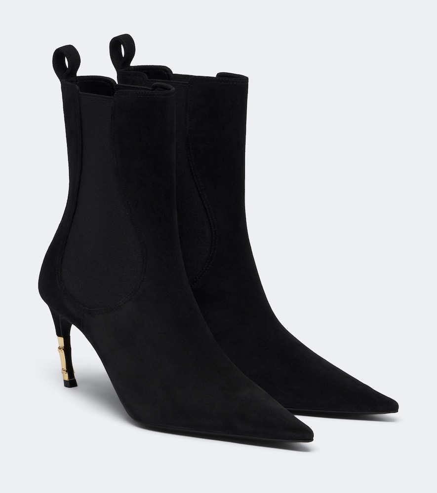 Gucci Bottines en daim 1590 €