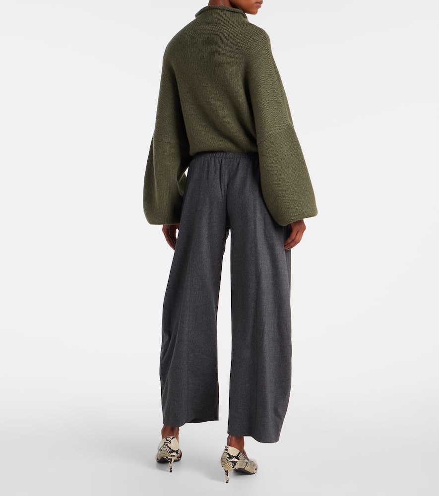 Khaite Clover Mid-rise Wool Barrel-leg Pants In Gray