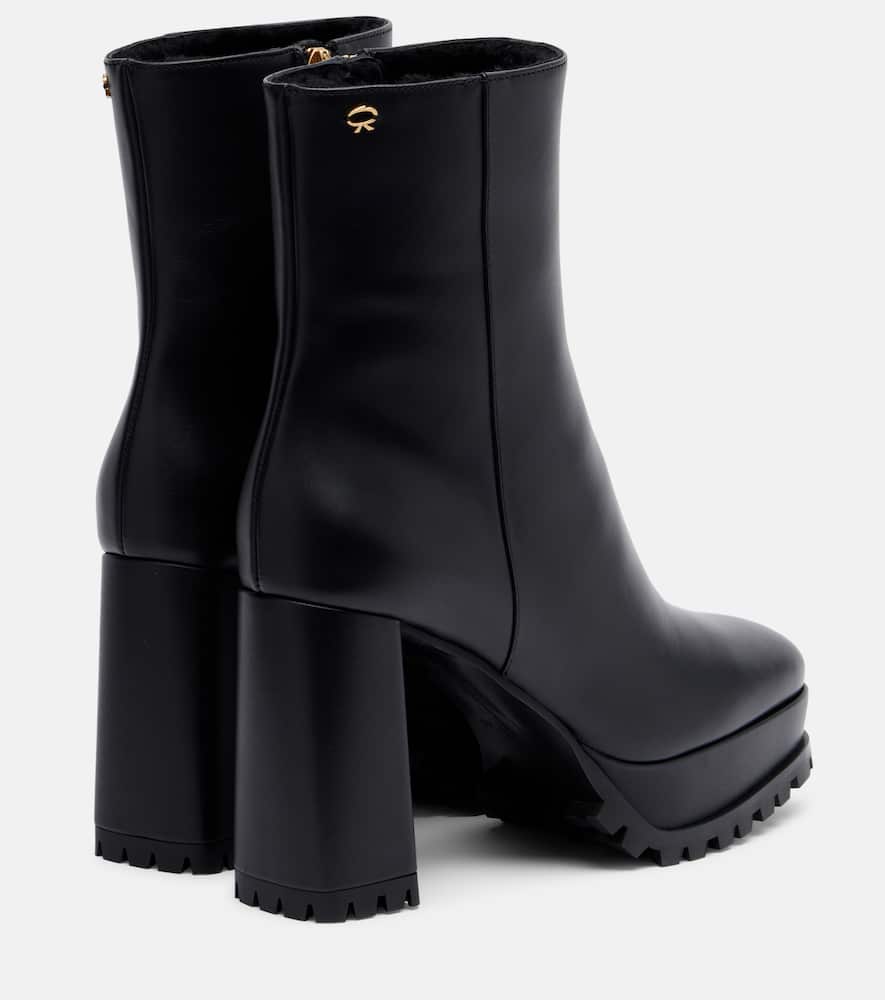Gianvito Rossi Leather Platform Ankle Boots In Black