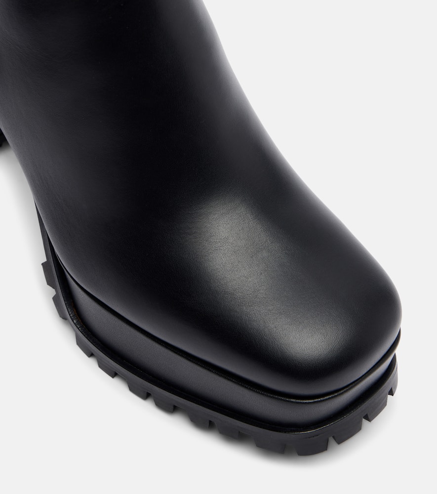 Gianvito Rossi Leather Platform Ankle Boots In Black