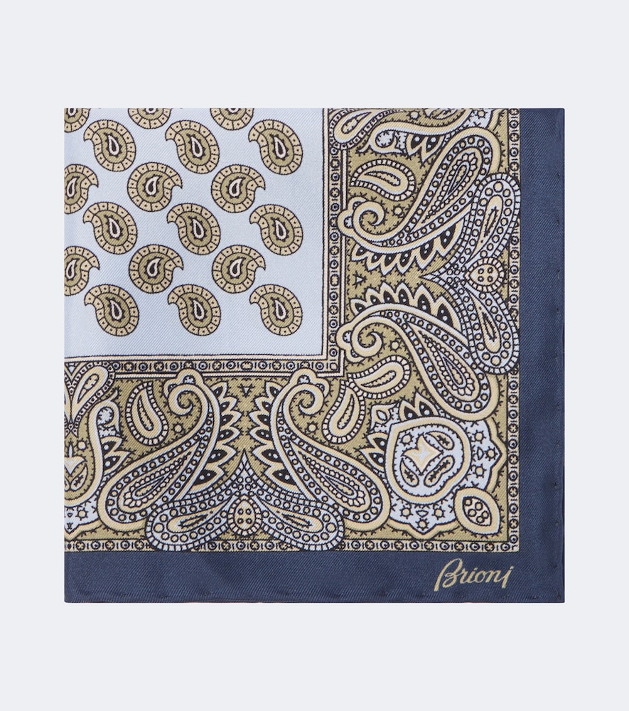 Brioni Mouchoir de poche en soie motif cachemire 170 €