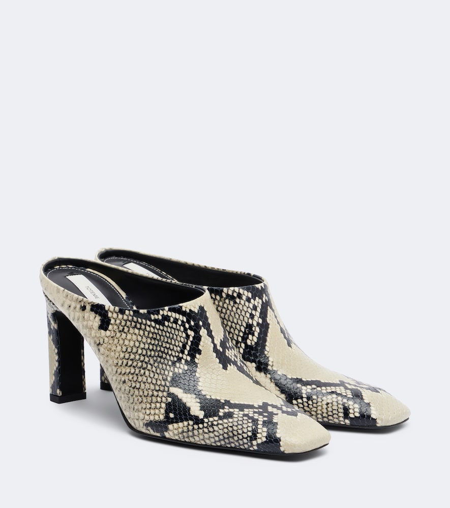 Mules aus Leder