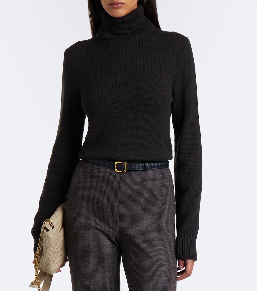 Collection Cashmere Turtleneck Sweater