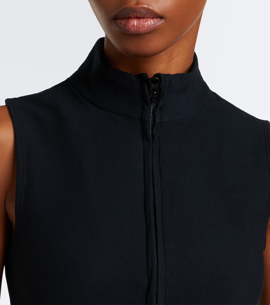 Divina Lizzy Zip-Up Top