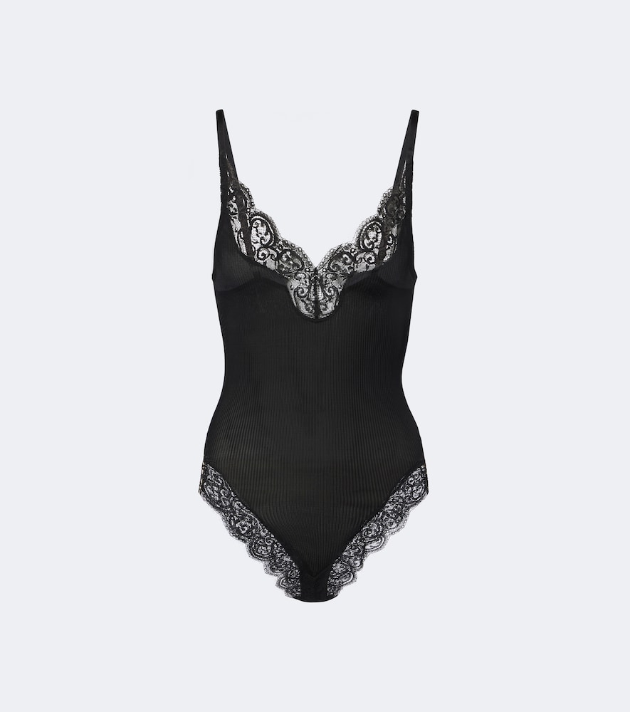Saint Laurent Body en soie dentelle 1400 €