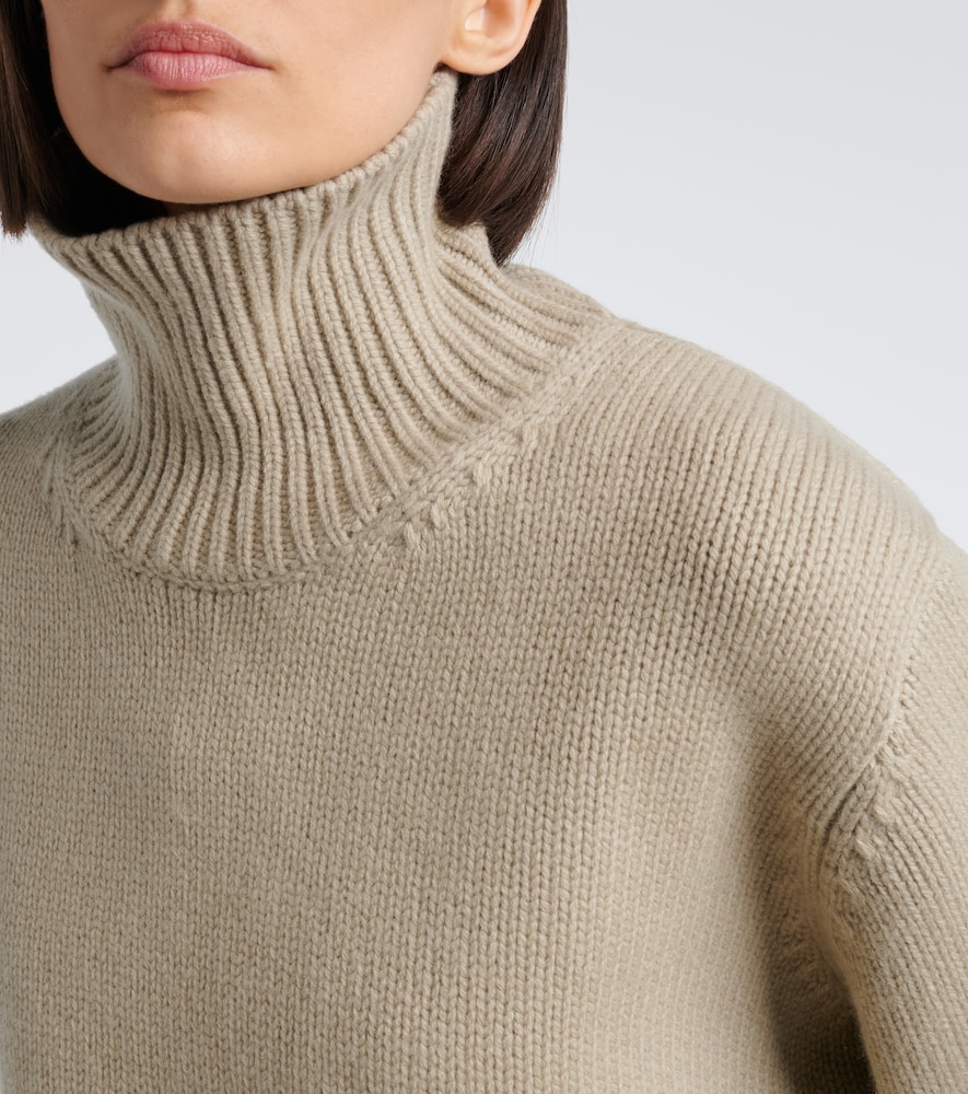 Oversized Wool Turtleneck Sweater