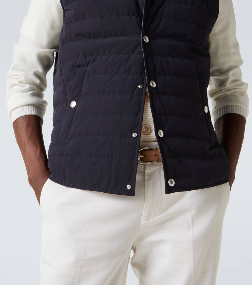 Brunello Cucinelli Quilted High Neck Sleeveless Jacket In Black