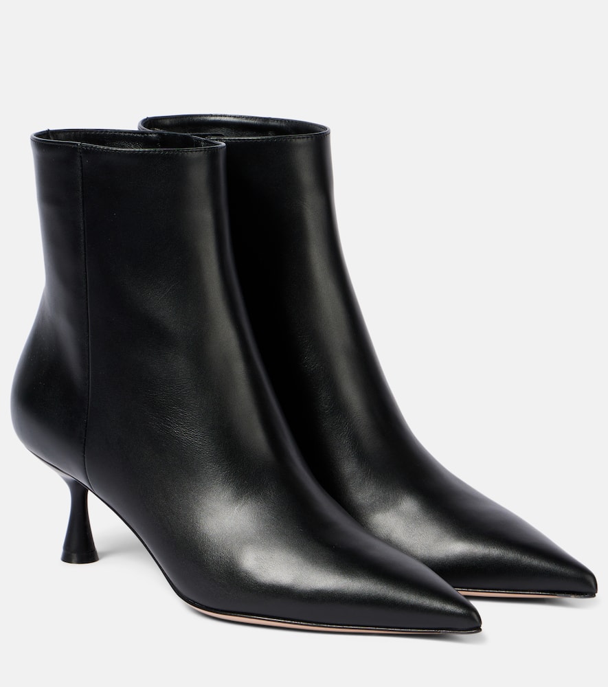 Gianvito Rossi Leather Ankle Boots In Black