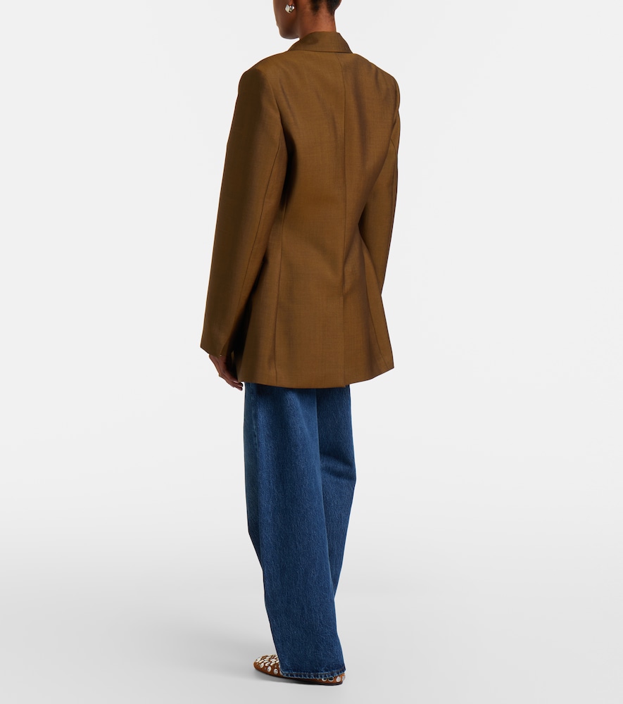The Bow Barrel-Leg Jeans