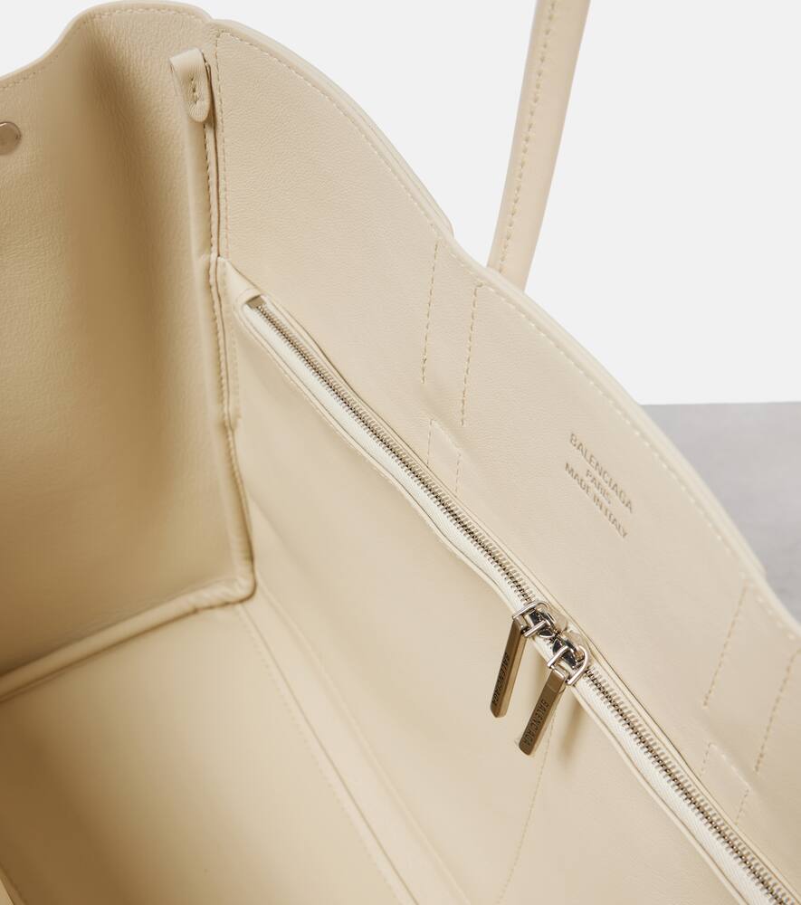Balenciaga Bel Air Medium Leather Tote Bag In Neutrals