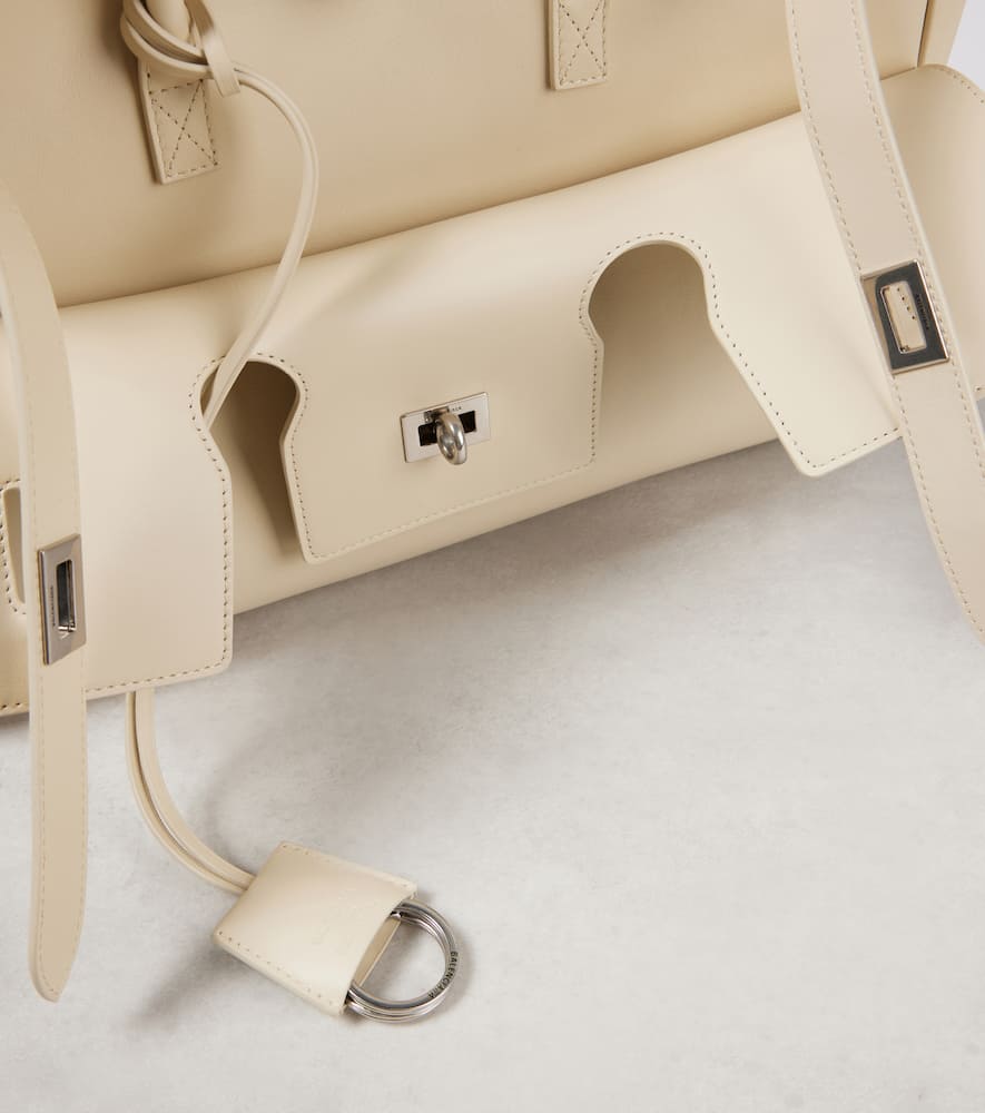Balenciaga Bel Air Medium Leather Tote Bag In Neutrals