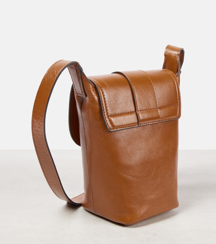 Chloé Mini Leather Saddle Bag In Clay Brown