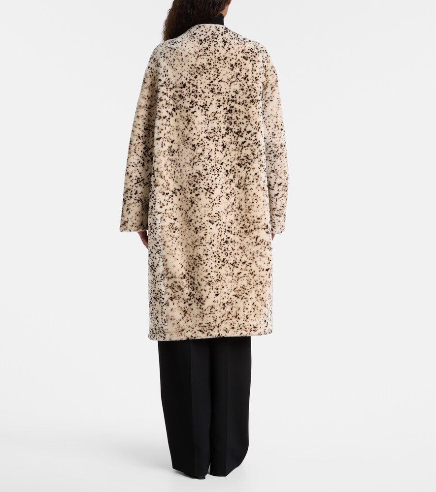  Toteme Toteme Bedruckter Mantel Aus Shearling 