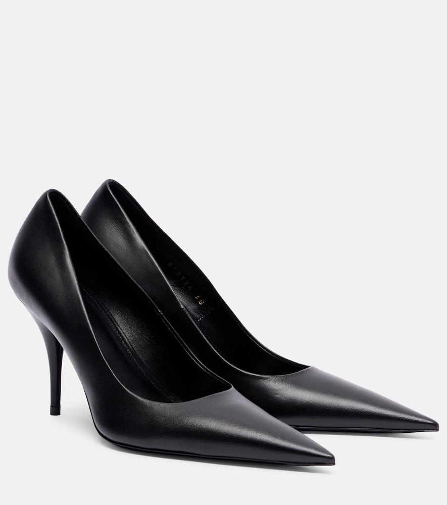 Balenciaga Avenue 90 leather pumps