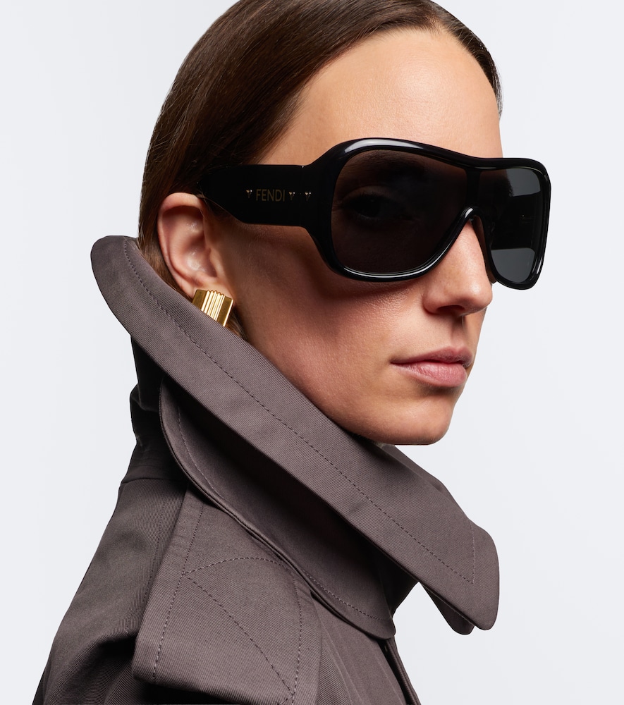 Fendi Screen Shield Sunglasses In Black