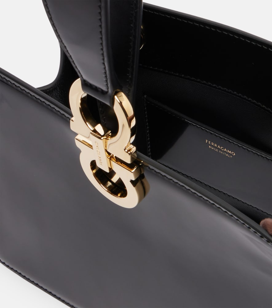  Ferragamo Ferragamo Clutch Small Aus Lackleder 