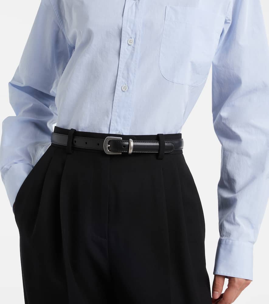 The Row Ring Leather Belt In Black