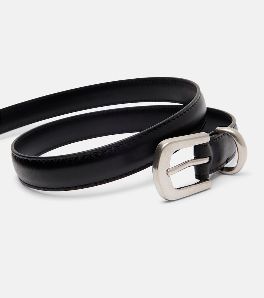 The Row Ring Leather Belt In Black