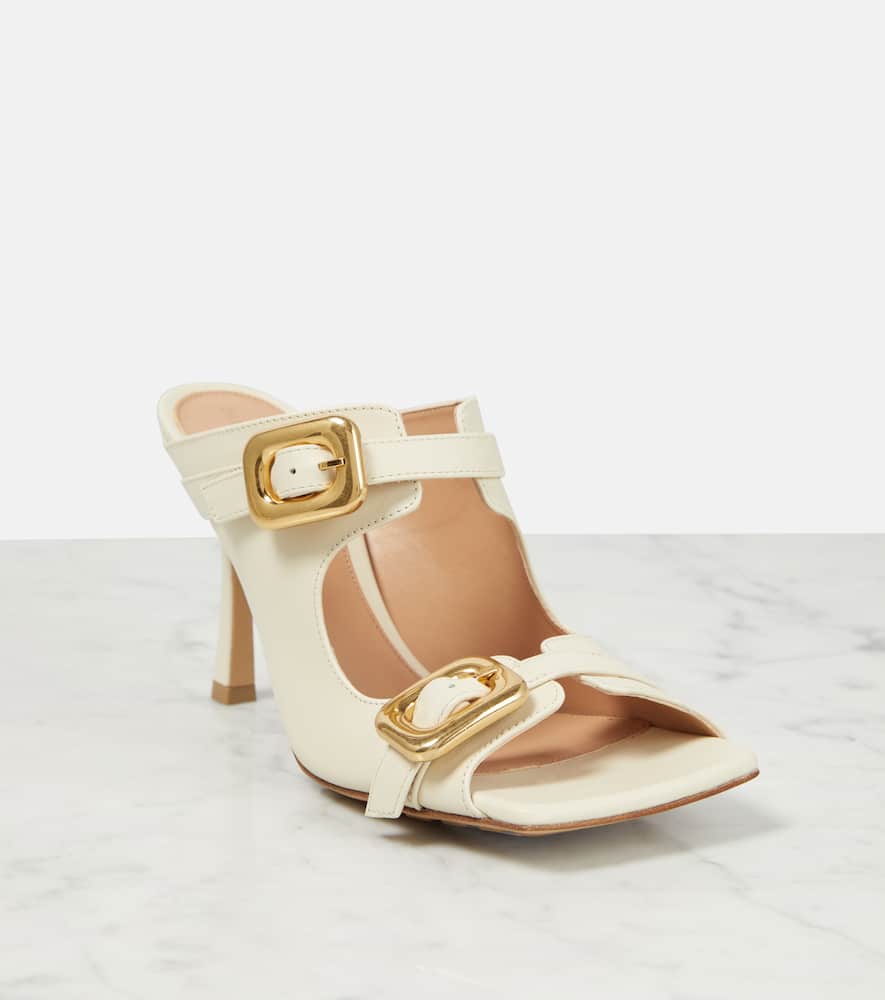 Bottega Veneta Leather Stretch Buckle Mules In Beige