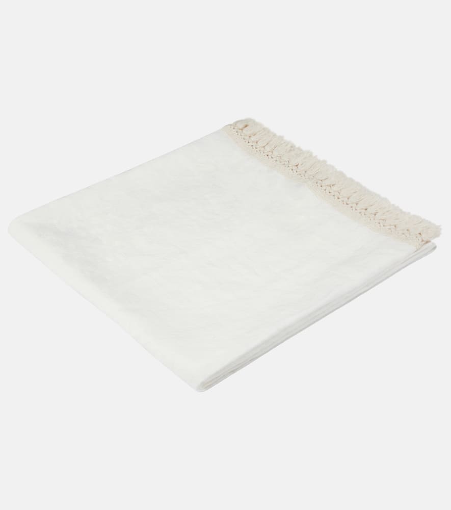 Fringed linen bath sheet