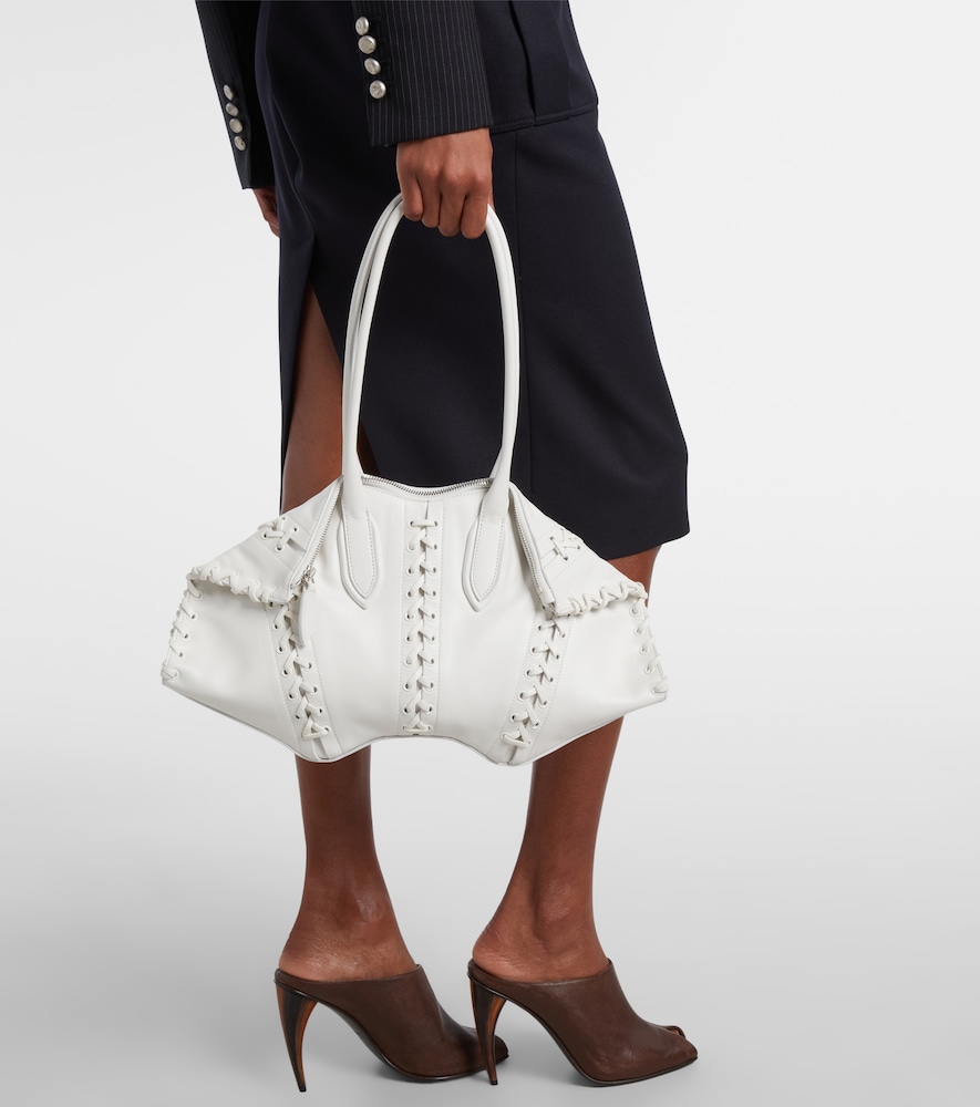  Mcqueen Mcqueen Manta Medium Leather Shoulder Bag 