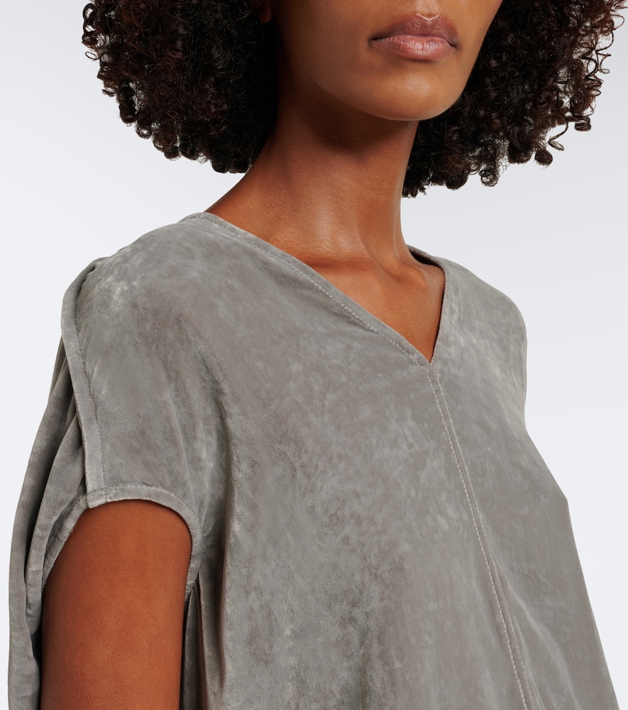 Floating Velvet Top