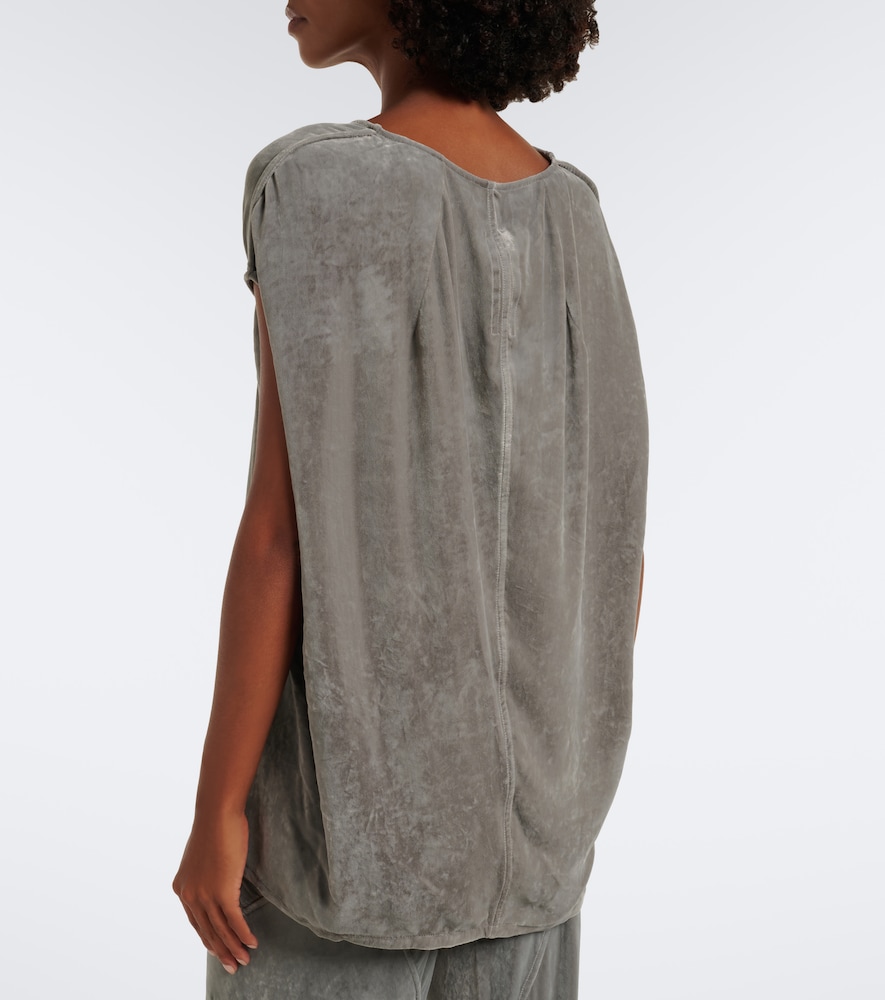 Floating Velvet Top
