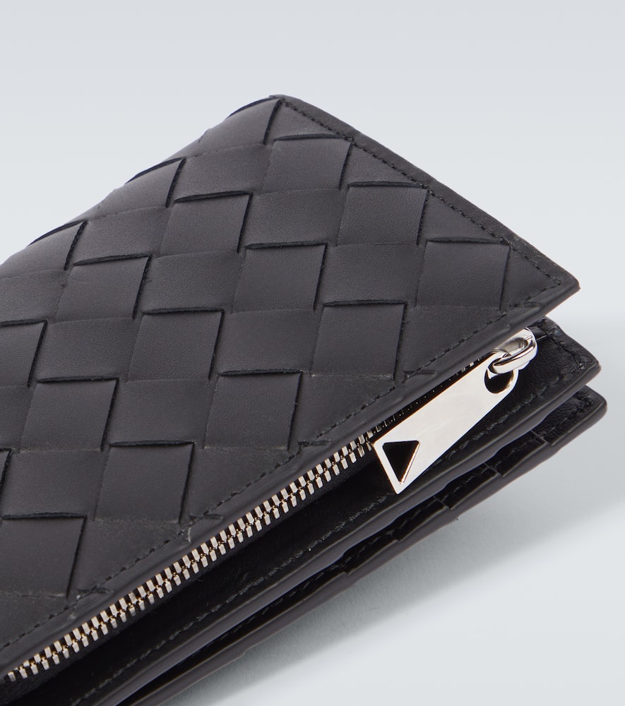 BOTTEGA VENETA INTRECCIATO MEDIUM LEATHER BI-FOLD WALLET
