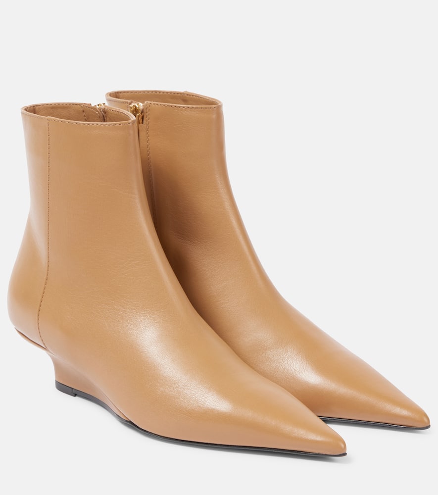 TOTÊME SHARP 40 LEATHER ANKLE BOOTS