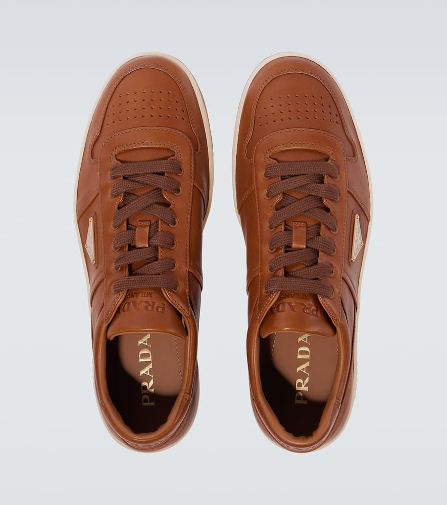 Prada Sneakers Downtown Aus Leder In Braun
