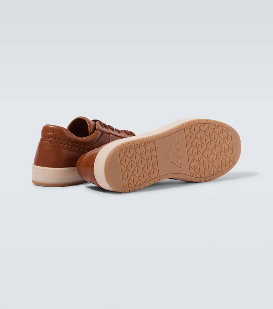 Prada Sneakers Downtown Aus Leder In Braun