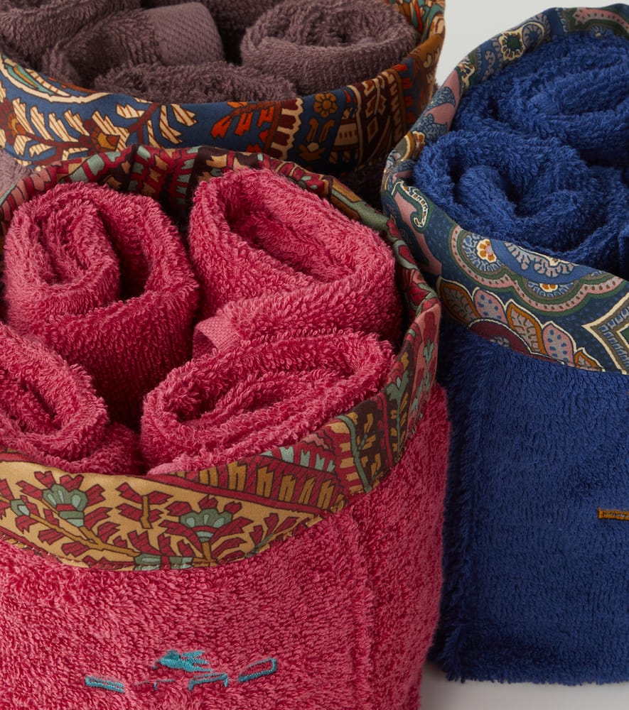 Etro Giano Set Of 4 Face Towels And Basket In Burgundy